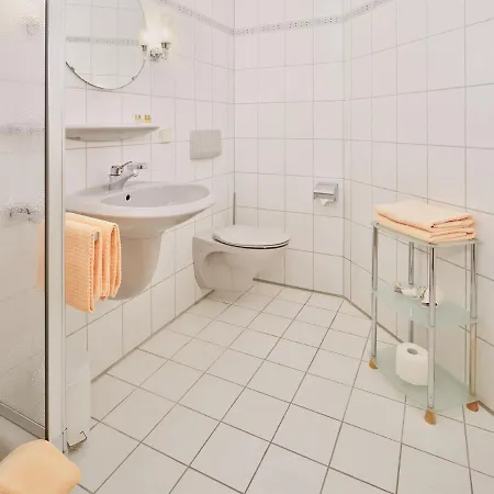 Konukevi Garni Cafe Schacher Oberwolfach