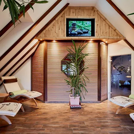 Garni Cafe Schacher Konukevi 3*